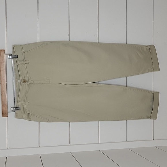 LIZ CLAIBORNE size 8 petite light tan khaki cropped pants - Picture 1 of 6